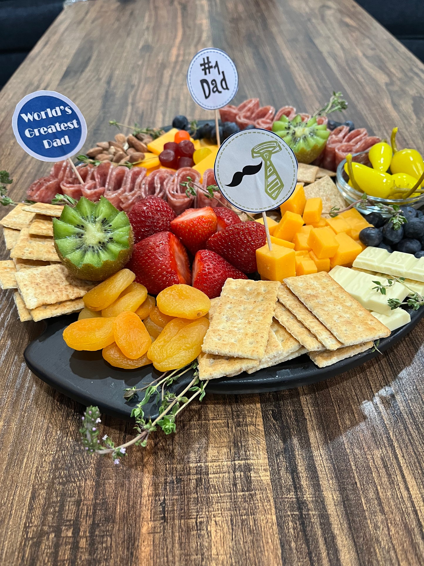 Customizable Medium Platter